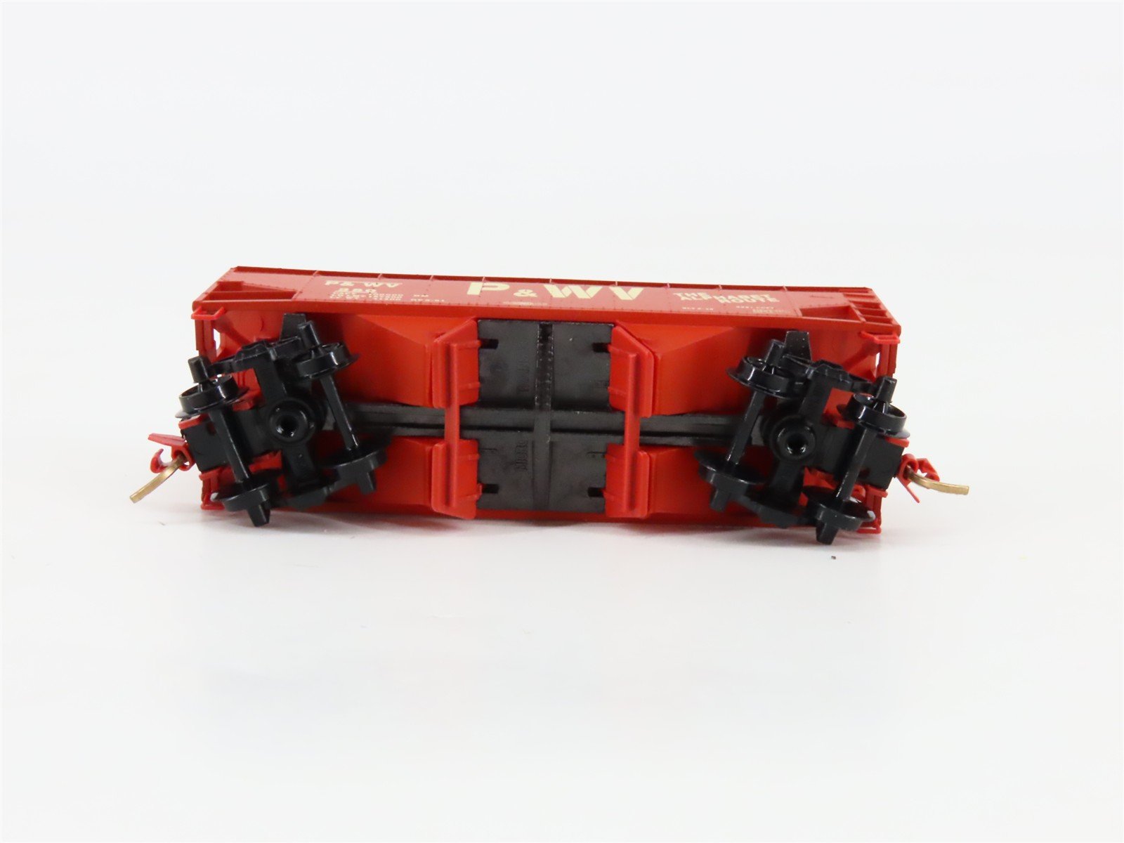 N Scale Micro-Trains MTL 55260 P&WV The Alphabet Route 2-Bay Open Hopper #380