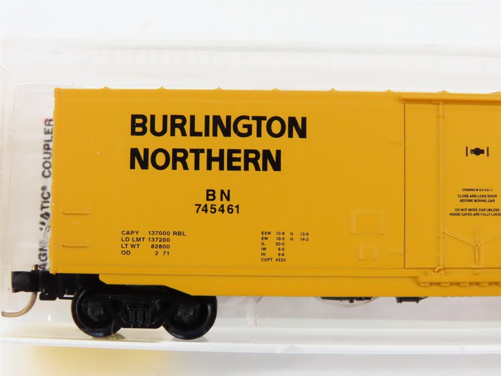 N Scale Micro-Trains MTL 38160 BN Western Fruit Express 50' Box Car #745461