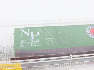 N Scale Micro-Trains MTL 22090 NP Northern Pacific 40' Box Car #8135
