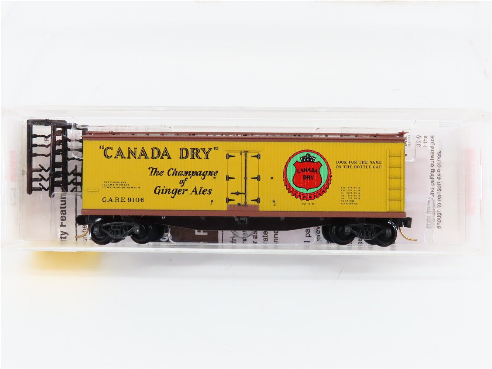 N Scale Micro-Trains MTL 49190 GARE Canada Dry 40' Wood Reefer #9106