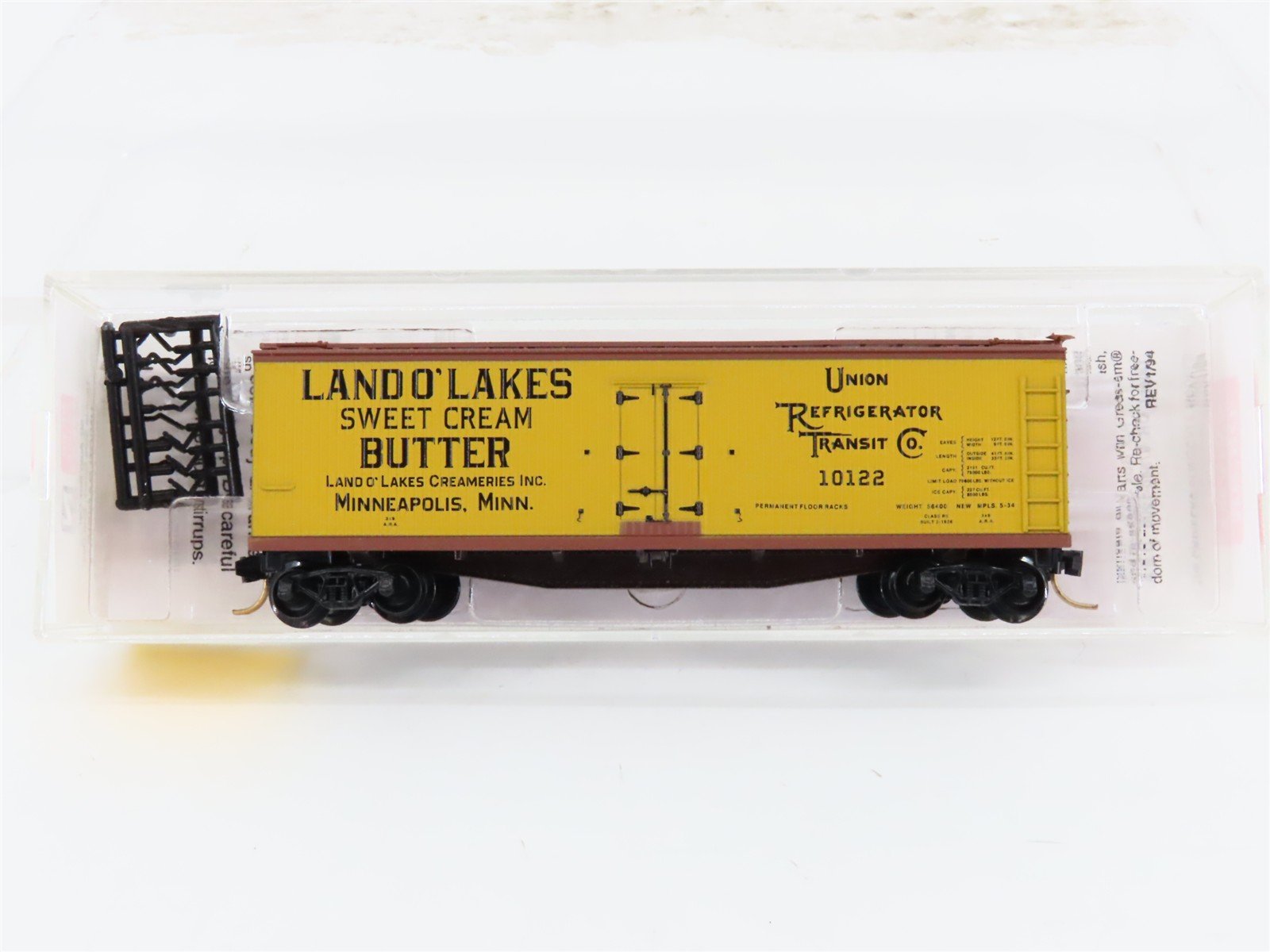 N Scale Micro-Trains MTL 49460 URTC Land O' Lakes Butter 40' Wood Reefer #10122