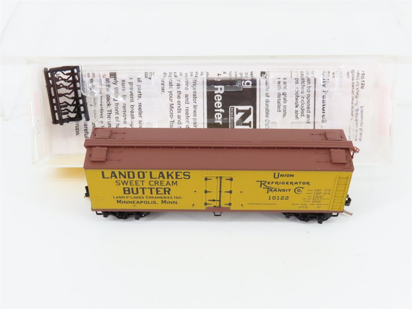 N Scale Micro-Trains MTL 49460 URTC Land O' Lakes Butter 40' Wood Reefer #10122