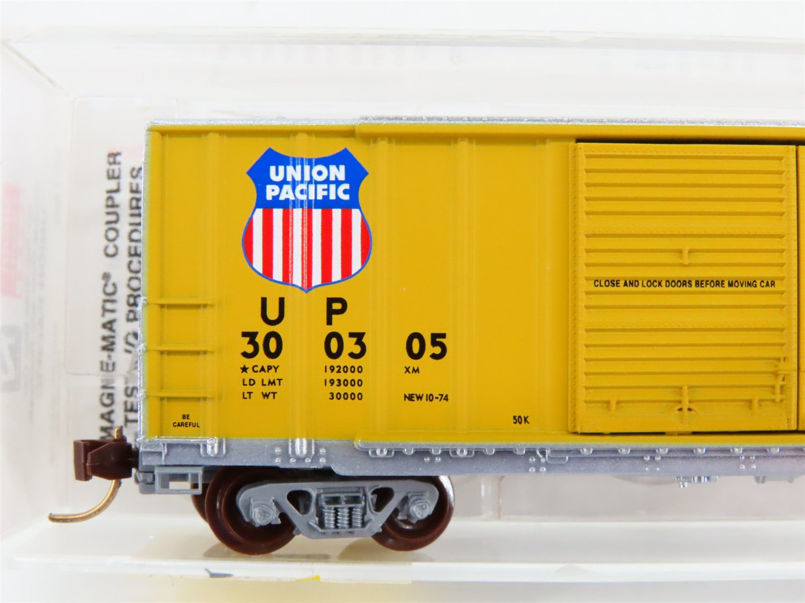 N Scale Micro-Trains MTL 30180 UP Union Pacific 50' Double Door Box Car #300305