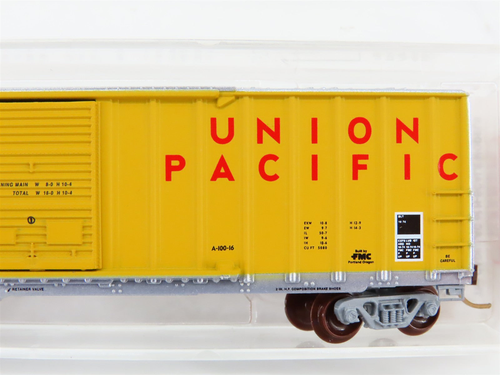 N Scale Micro-Trains MTL 30180 UP Union Pacific 50' Double Door Box Car #300305