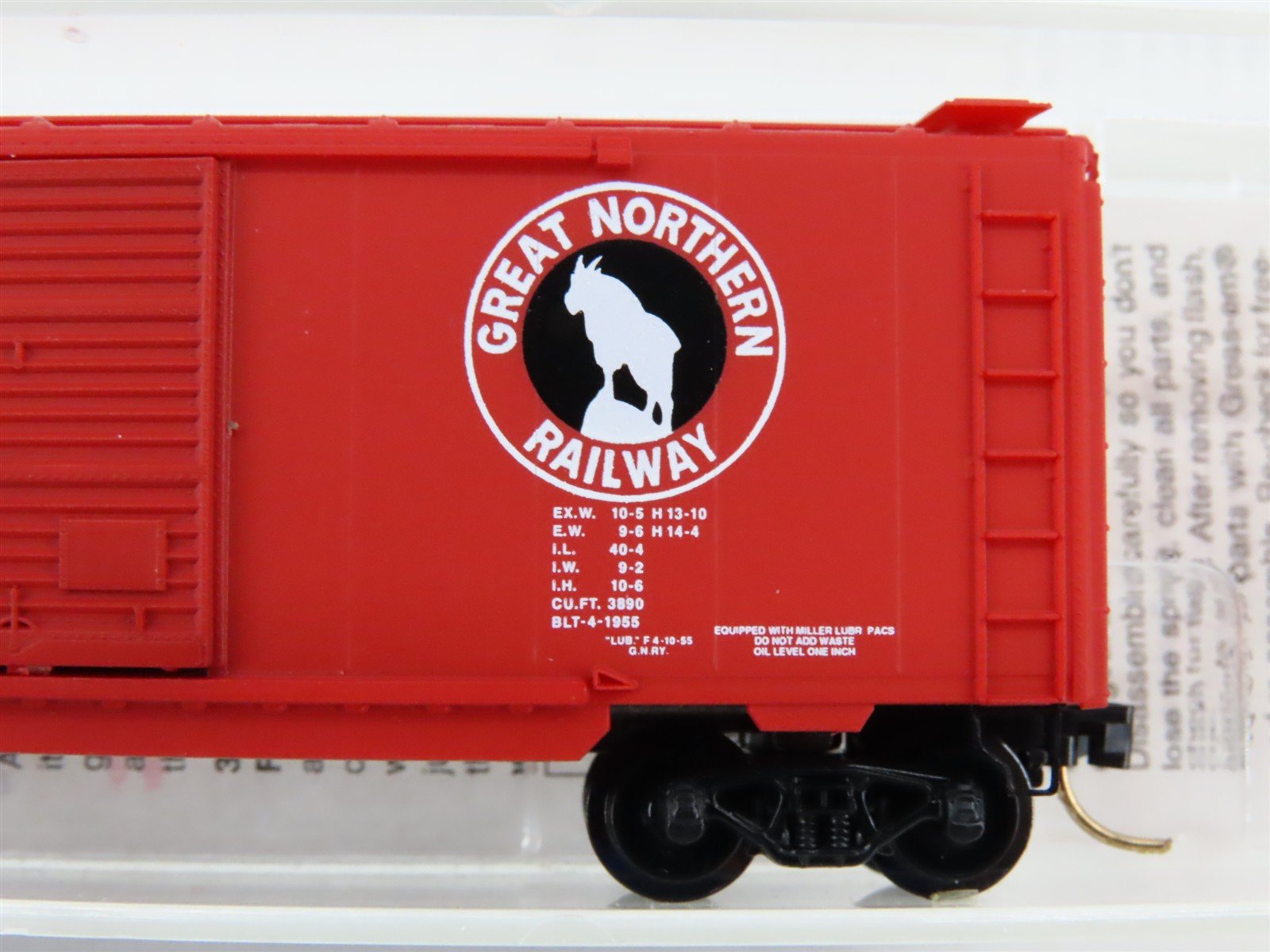 N Scale Micro-Trains MTL 23060 GN Great Northern 40' Double Door Box Car #3270