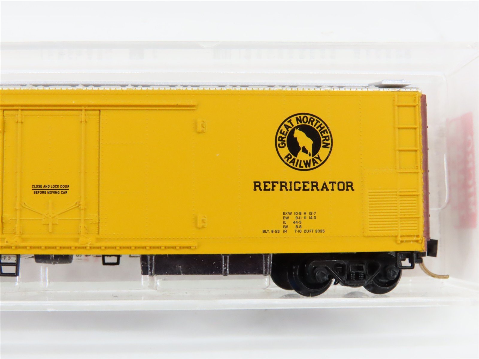N Scale Micro-Trains MTL 69010/1 GN WFEX Western Fruit Express Mech. Reefer #805