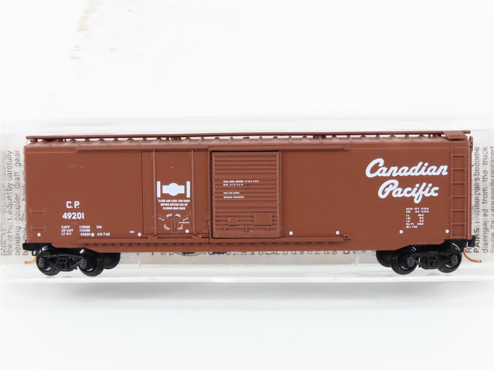 N Scale Micro-Trains MTL 33140 CP Canadian Pacific 50' Standard Boxcar #49201