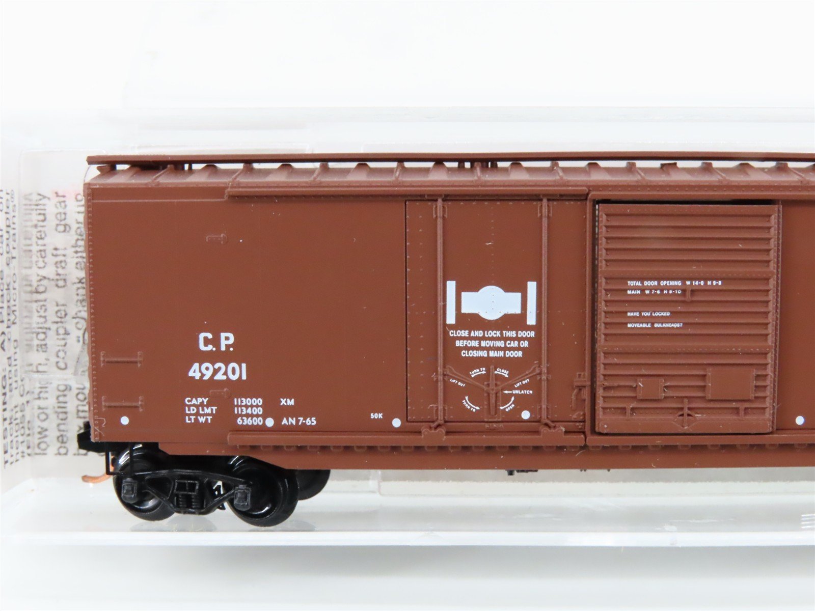 N Scale Micro-Trains MTL 33140 CP Canadian Pacific 50' Standard Boxcar #49201