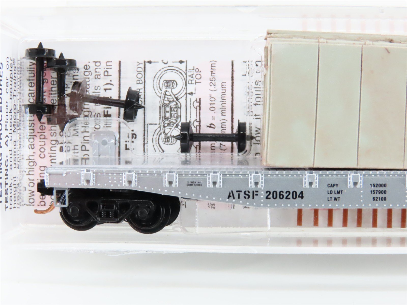 N Scale Micro-Trains MTL 04500300 ATSF Santa Fe 50' Flatcar #206204 w/Load
