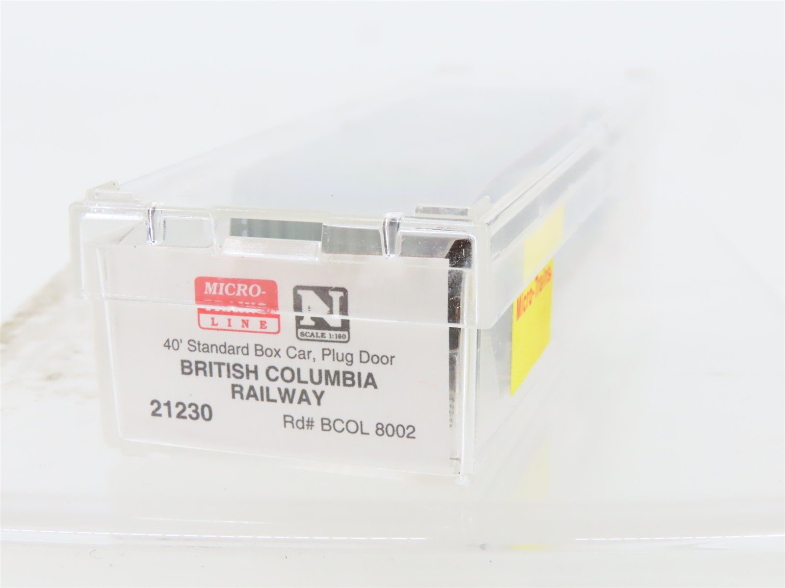 N Scale Micro-Trains MTL 21230 BCOL British Columbia 40' Standard Boxcar #8002