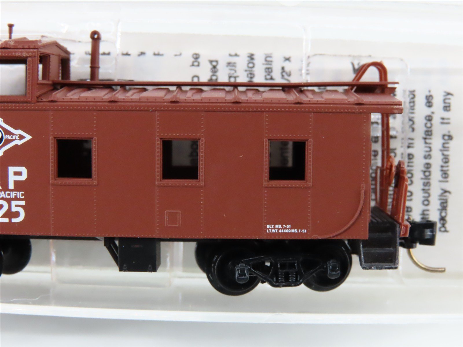 N Scale Micro-Trains MTL 100,010 T&P Texas & Pacific 36' Steel Caboose #2525