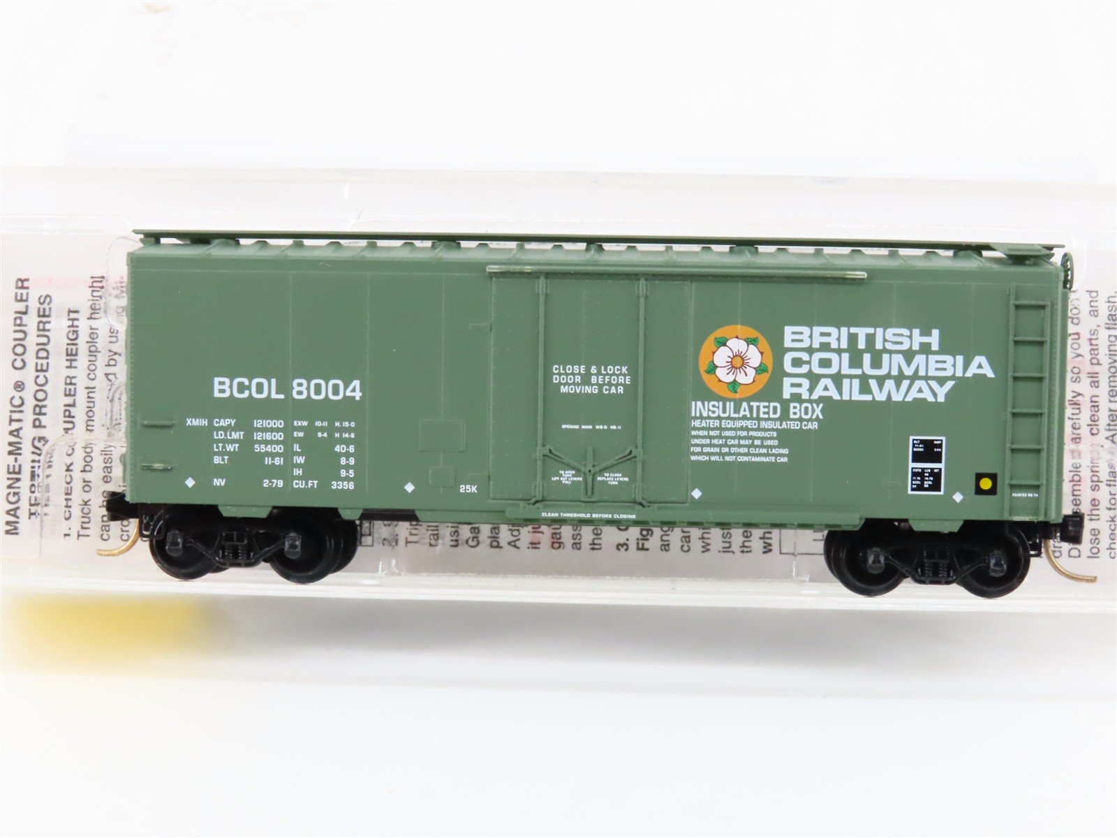 N Scale Micro-Trains MTL 21230 BCOL British Columbia 40' Standard Boxcar #8002