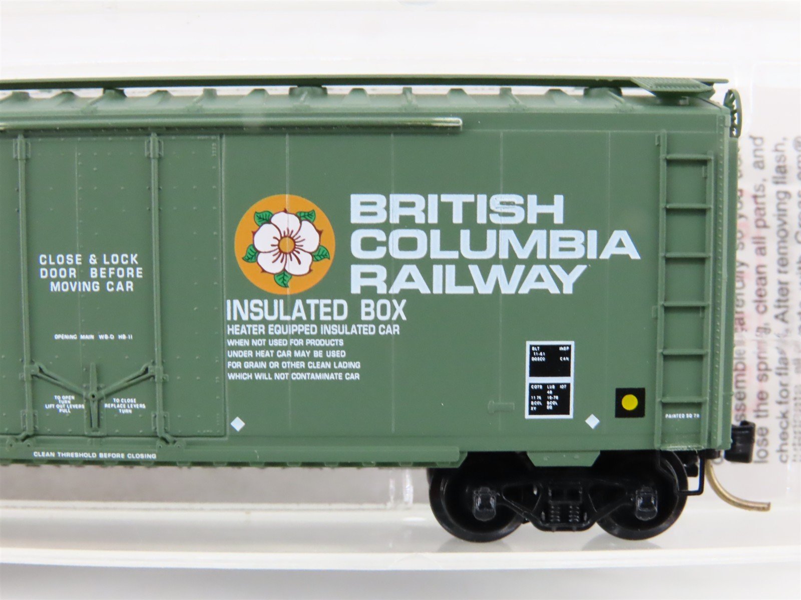 N Scale Micro-Trains MTL 21230 BCOL British Columbia 40' Standard Boxcar #8002
