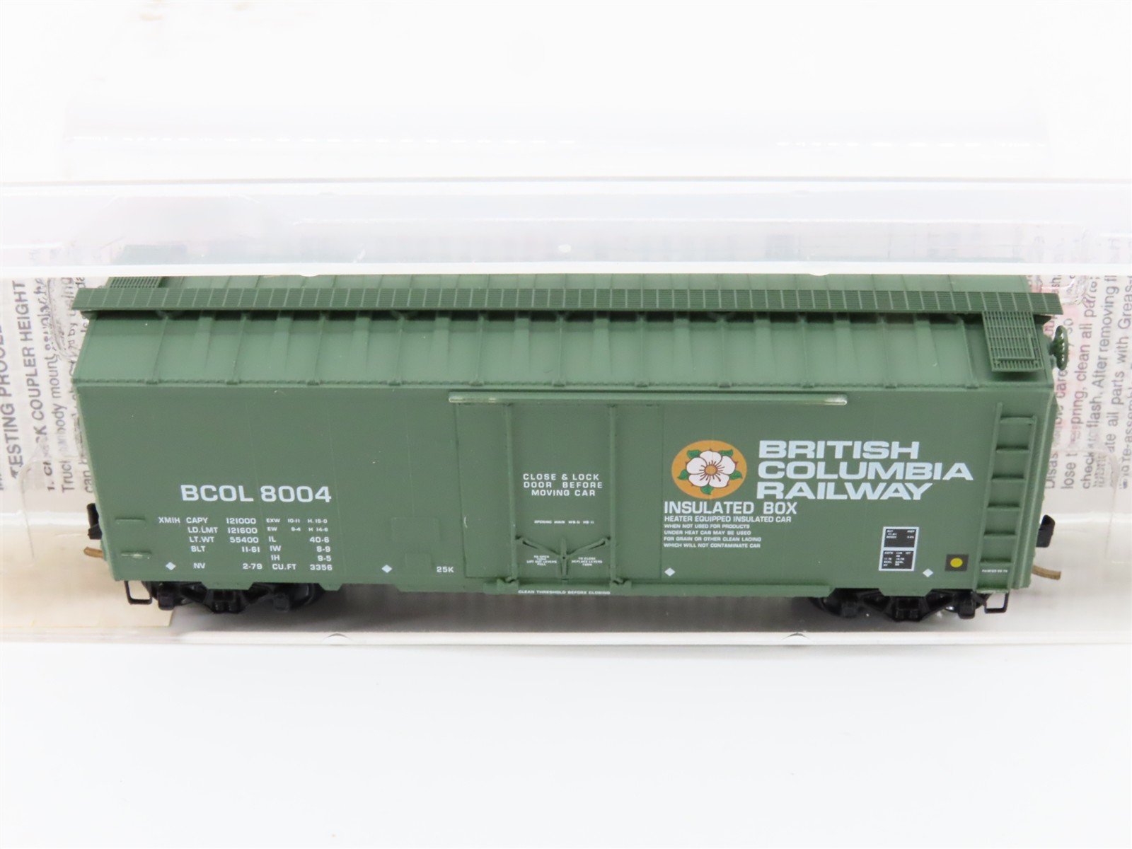 N Scale Micro-Trains MTL 21230 BCOL British Columbia 40' Standard Boxcar #8002