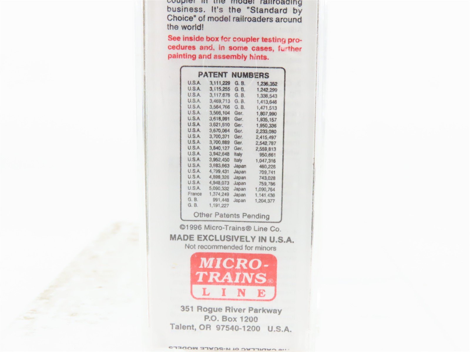 N Scale Micro-Trains MTL 21230 BCOL British Columbia 40' Standard Boxcar #8002