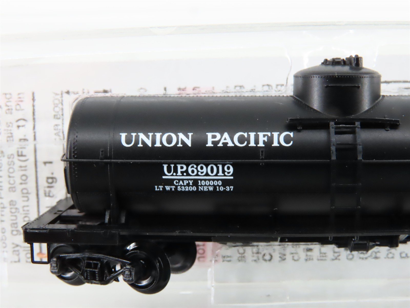 N Scale Micro-Trains MTL 65180 UP Union Pacific 39' Single Dome Tankcar #69019