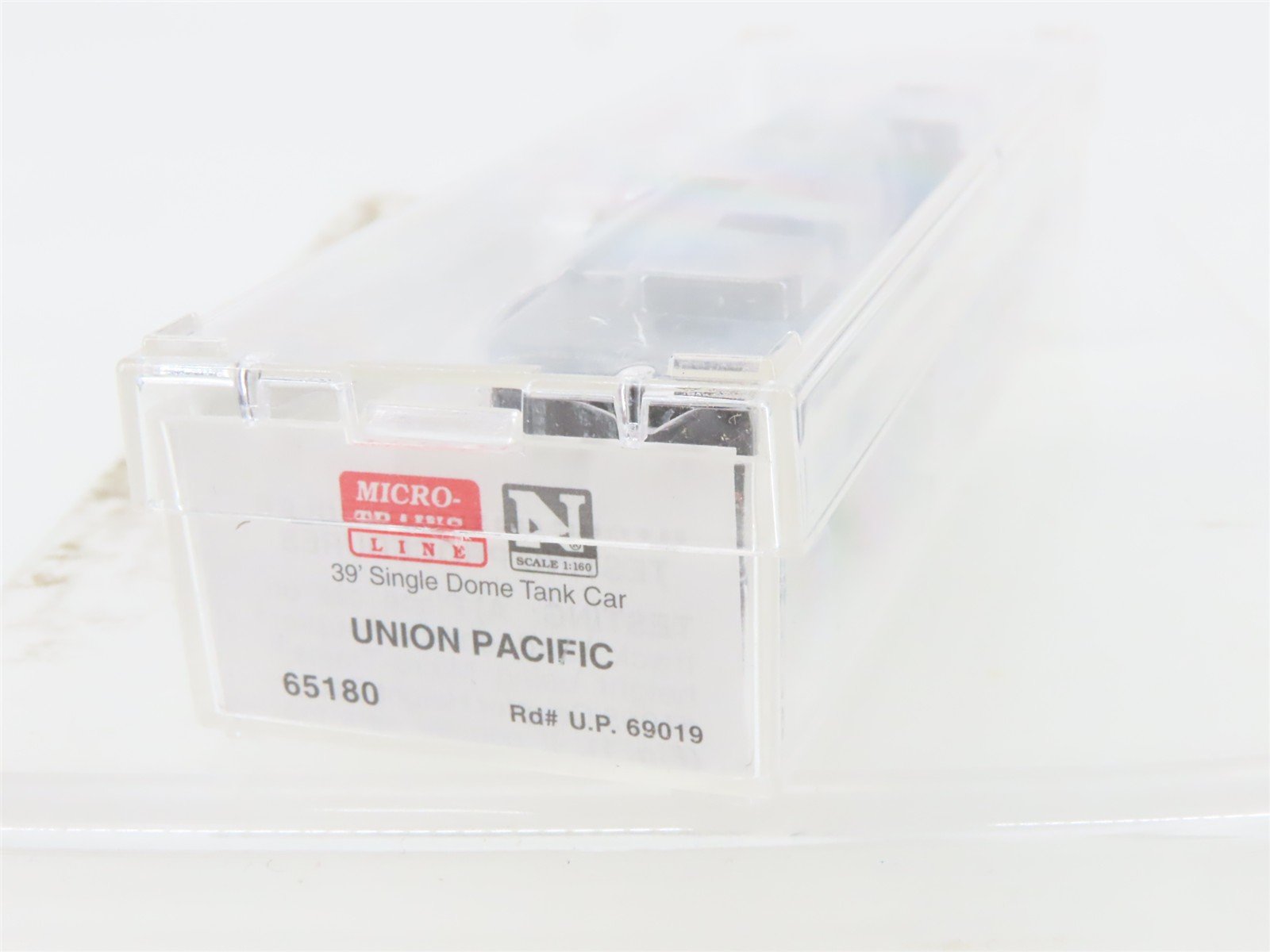 N Scale Micro-Trains MTL 65180 UP Union Pacific 39' Single Dome Tankcar #69019