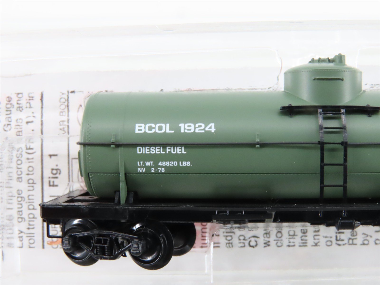 N Micro-Trains MTL 65530 BCOL British Columbia 39' Single Dome Tankcar #1924