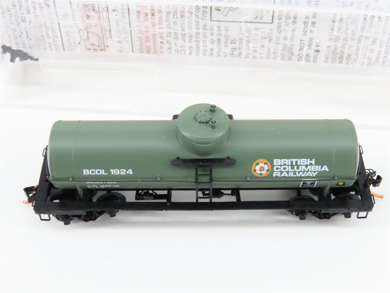 N Micro-Trains MTL 65530 BCOL British Columbia 39' Single Dome Tankcar #1924