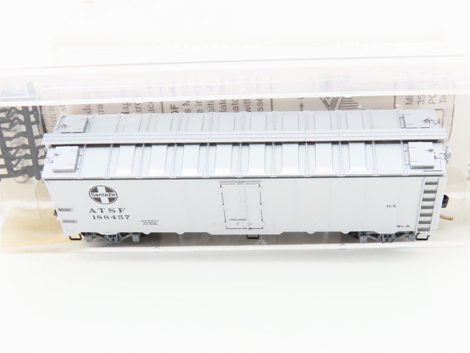 N Scale Micro-Trains MTL 59030 ATSF Santa Fe 40' Steel Ice Reefer #188457