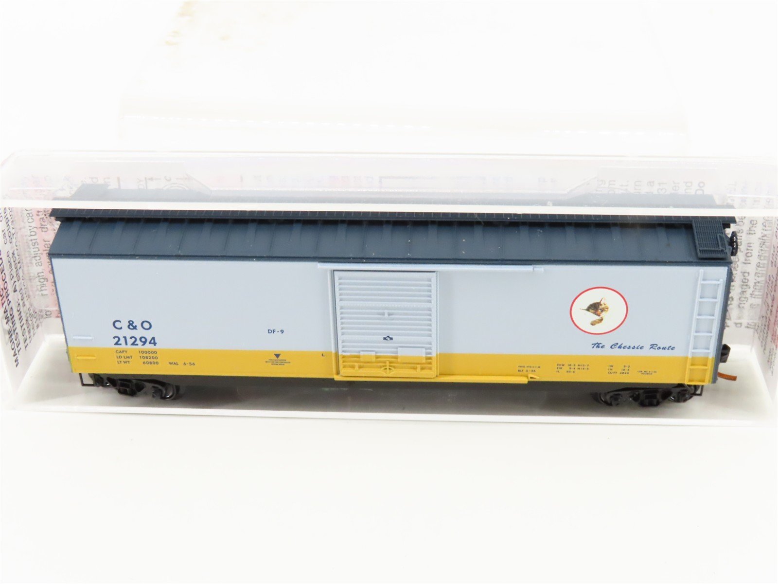 N Micro-Trains MTL 03100074 C&O Chesapeake & Ohio 50' Standard Boxcar #21294