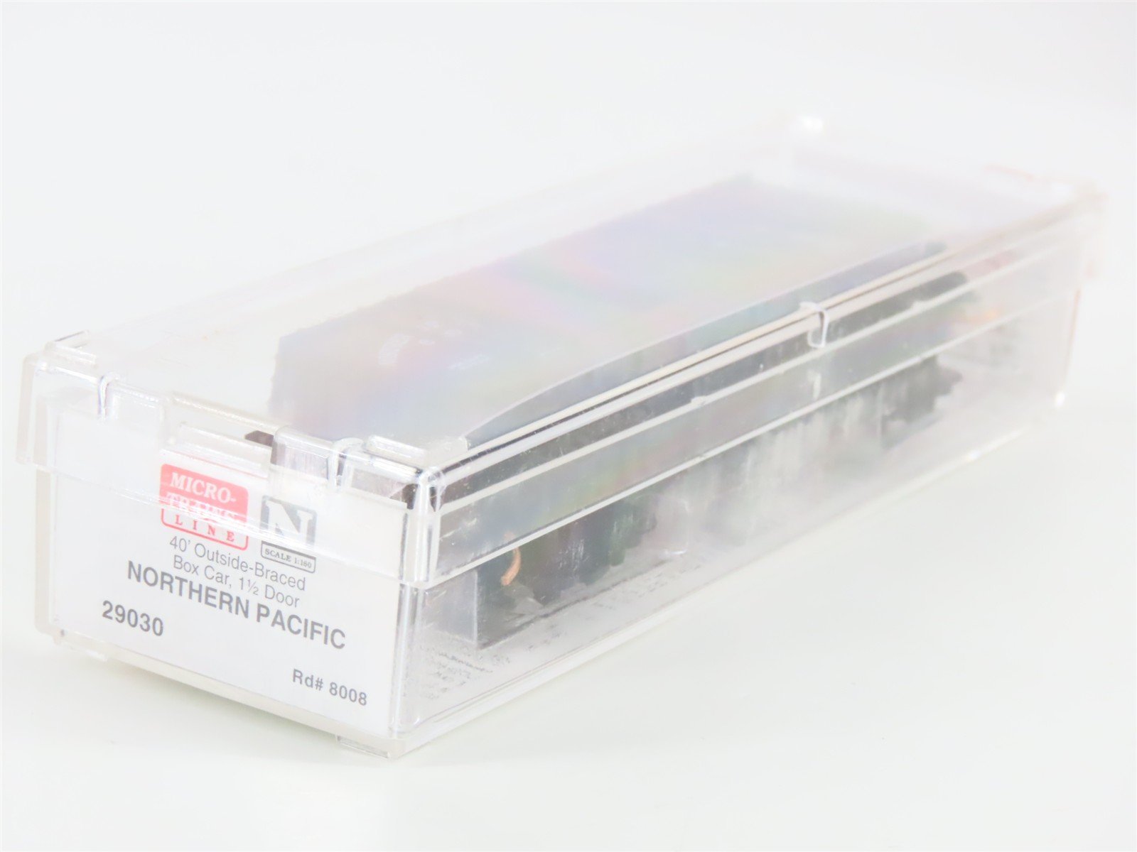 N Scale Micro-Trains MTL 29030 NP Northern Pacific 40' Braced Boxcar #8008