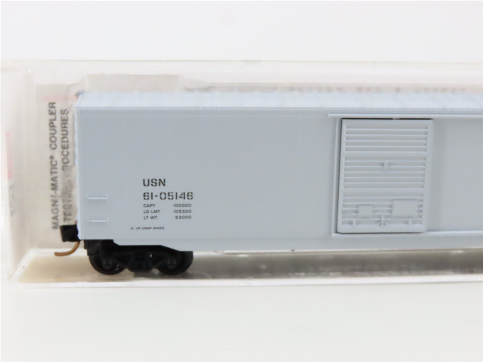 N Scale Micro-Trains MTL 77040 USN United States Navy 50' Boxcar #61-05146