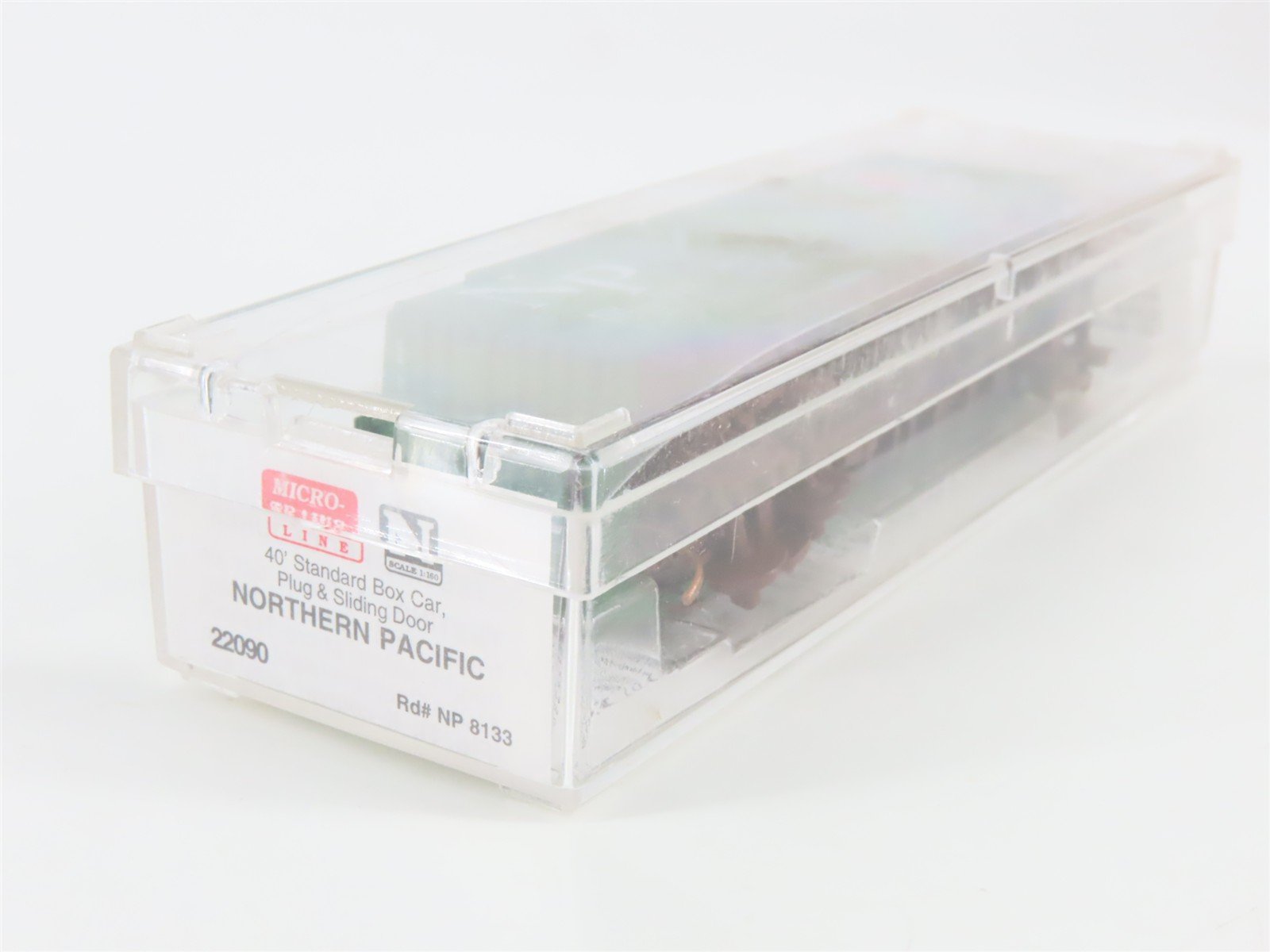 N Scale Micro-Trains MTL 22090 NP Northern Pacific 40' Boxcar #8133