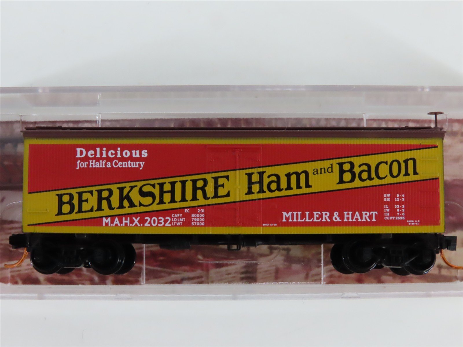 N Scale Micro-Trains MTL 05800506 MAHX Miller & Hart Co. 36' Reefer #2032