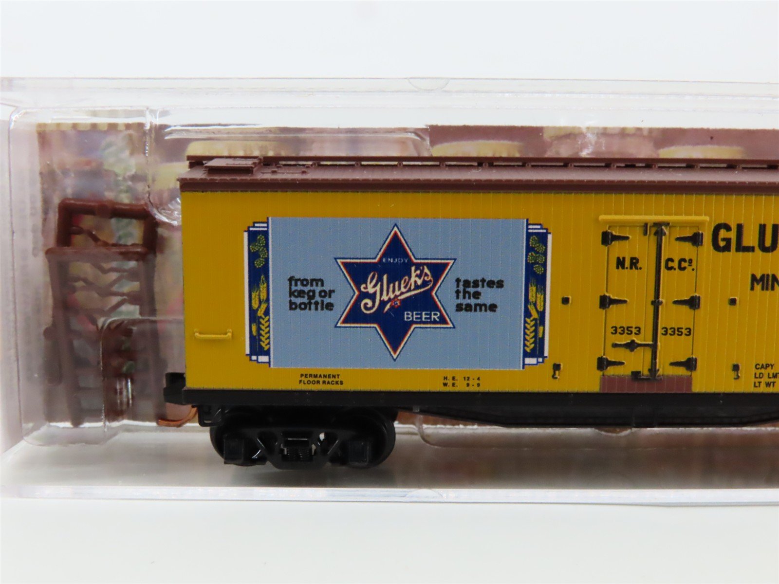 N Scale Micro-Trains MTL 04900660 NRC Gluek Brewing Co. 40' Wood Reefer #3353