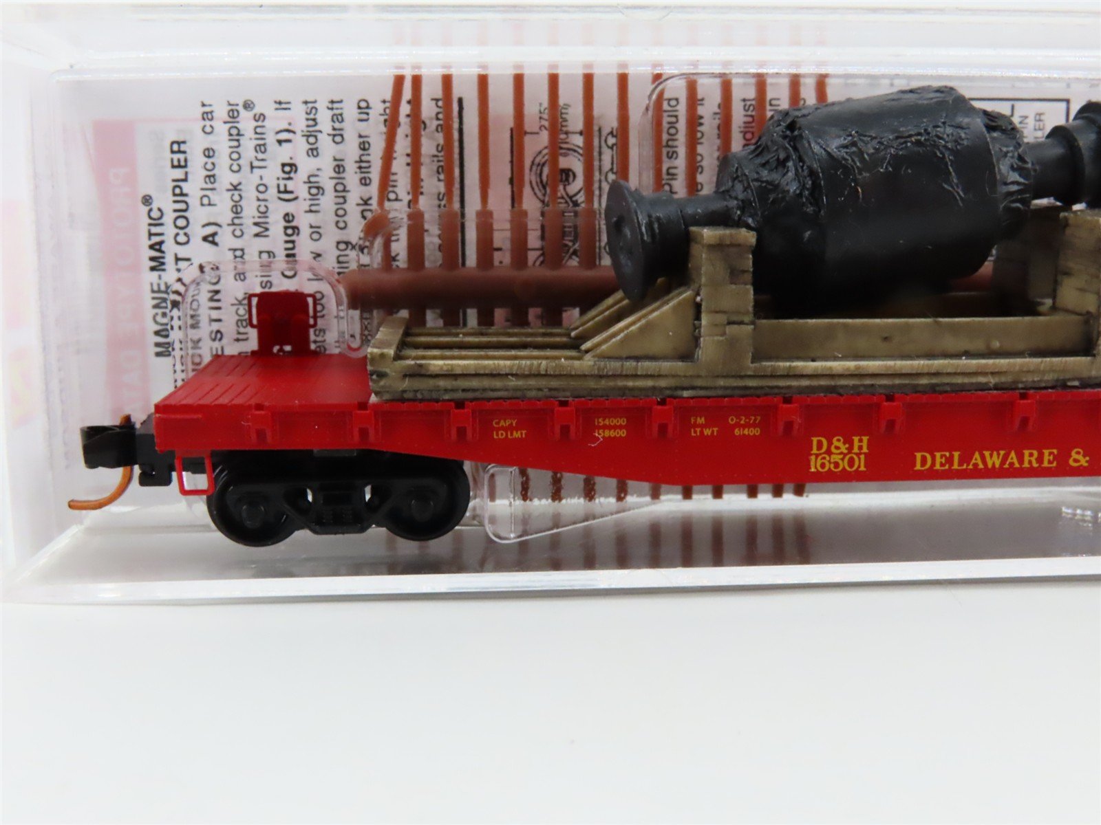 N Scale Micro-Trains MTL 04500210 D&H Delaware & Hudson 50' Flatcar #16501 wLoad