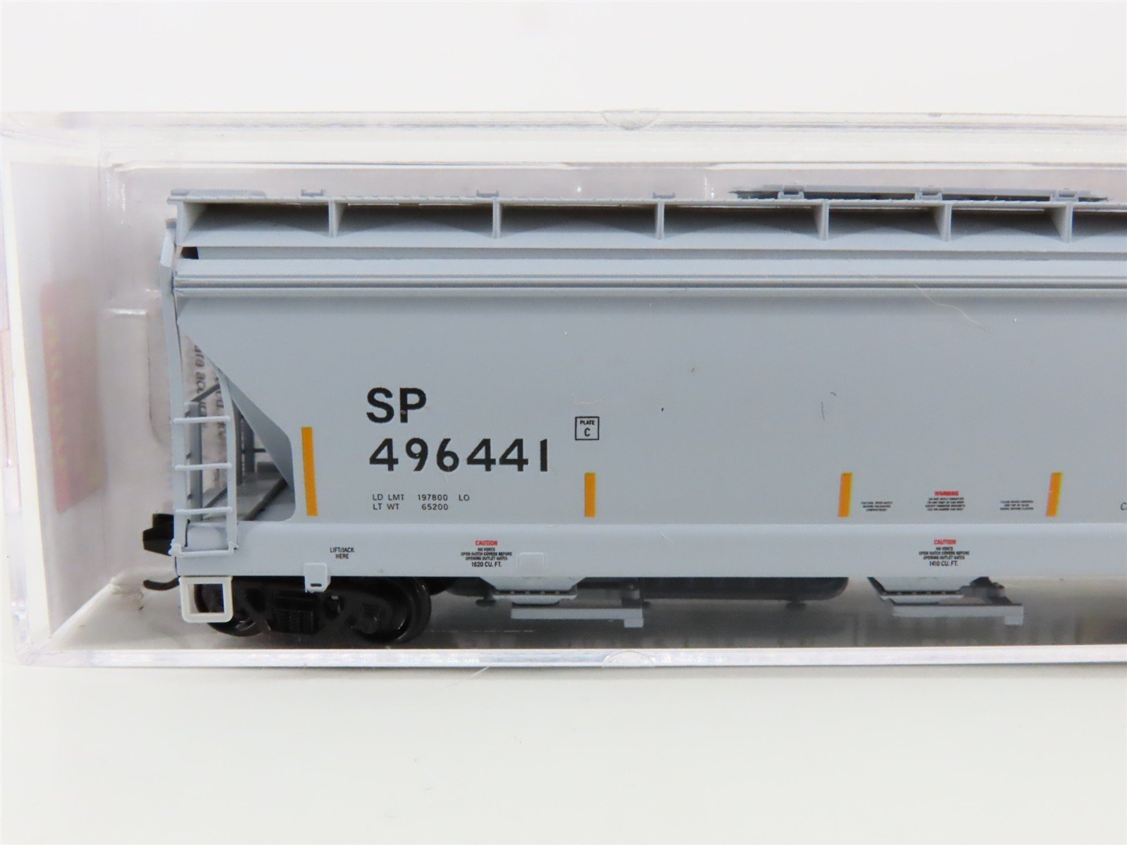 N Scale Micro-Trains MTL 09400602 SP Union Pacific 3-Bay Covered Hopper #496441