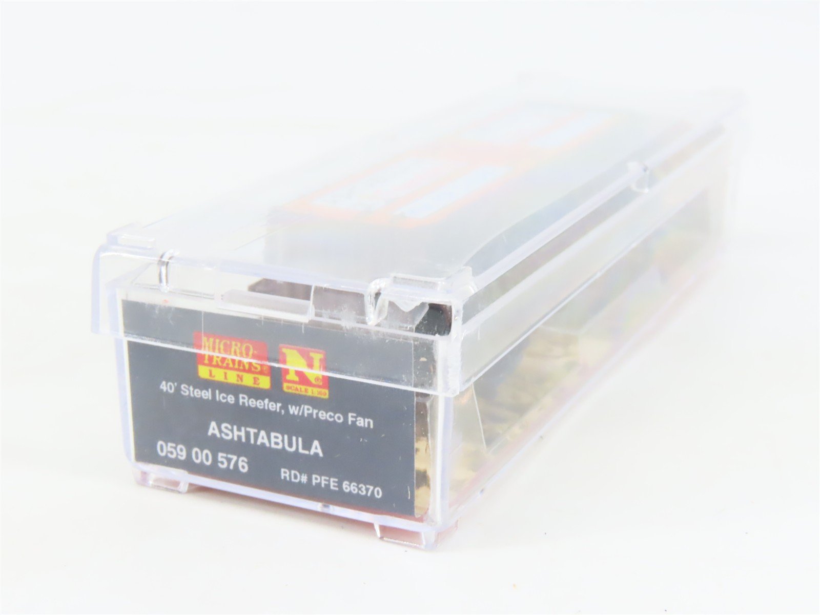 N Scale Micro-Trains MTL 05900576 PFE Ashtabula Friendship 40' Reefer #66370