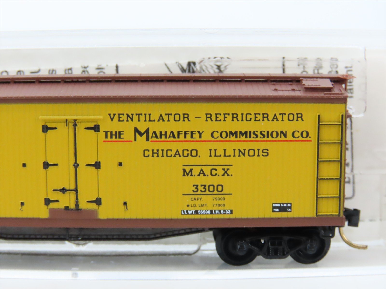 N Scale Micro-Trains MTL 46480 MACX Mahaffey Commission 40' Wood Reefer #3300