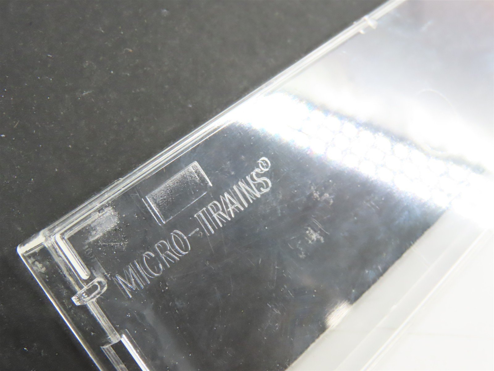 N Scale Micro-Trains MTL 04900530 CP Canadian Pacific 40' Wood Reefer #5609