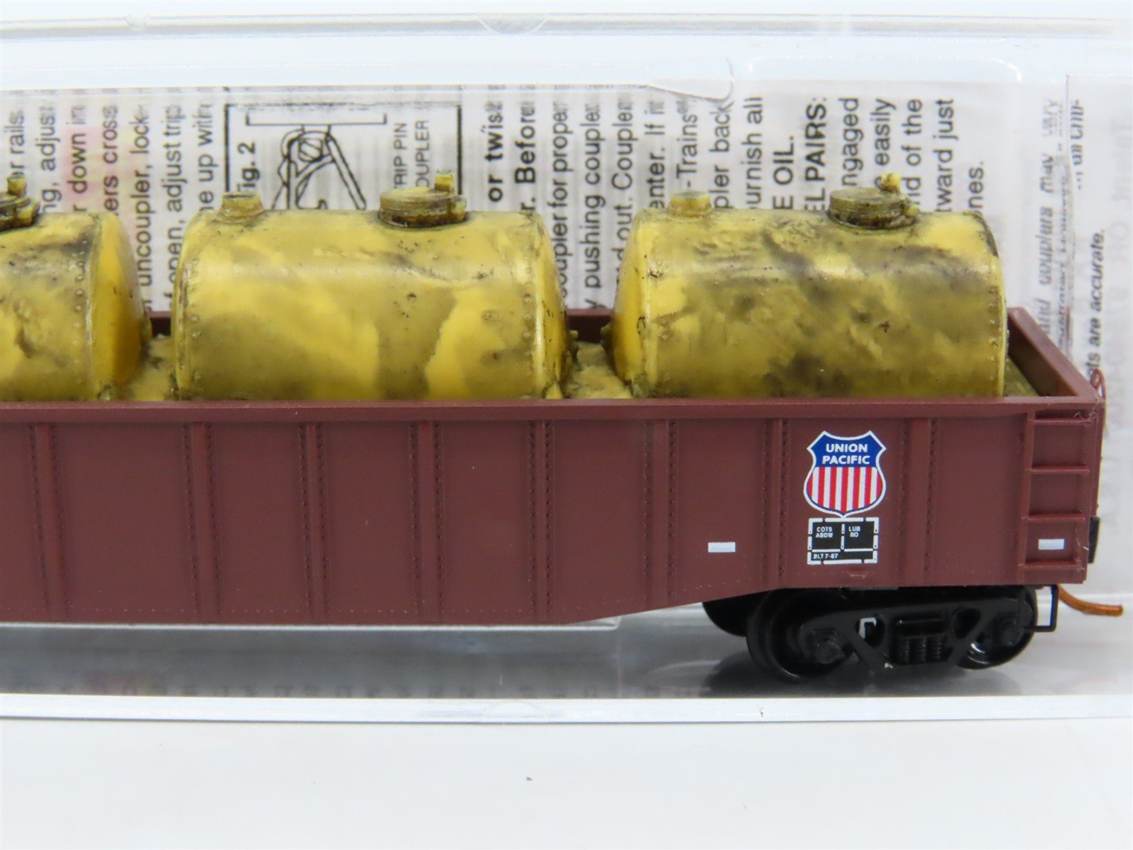 N Micro-Trains MTL 10500526 CNW Chicago Northwestern 50' Gondola #741048 wLoad