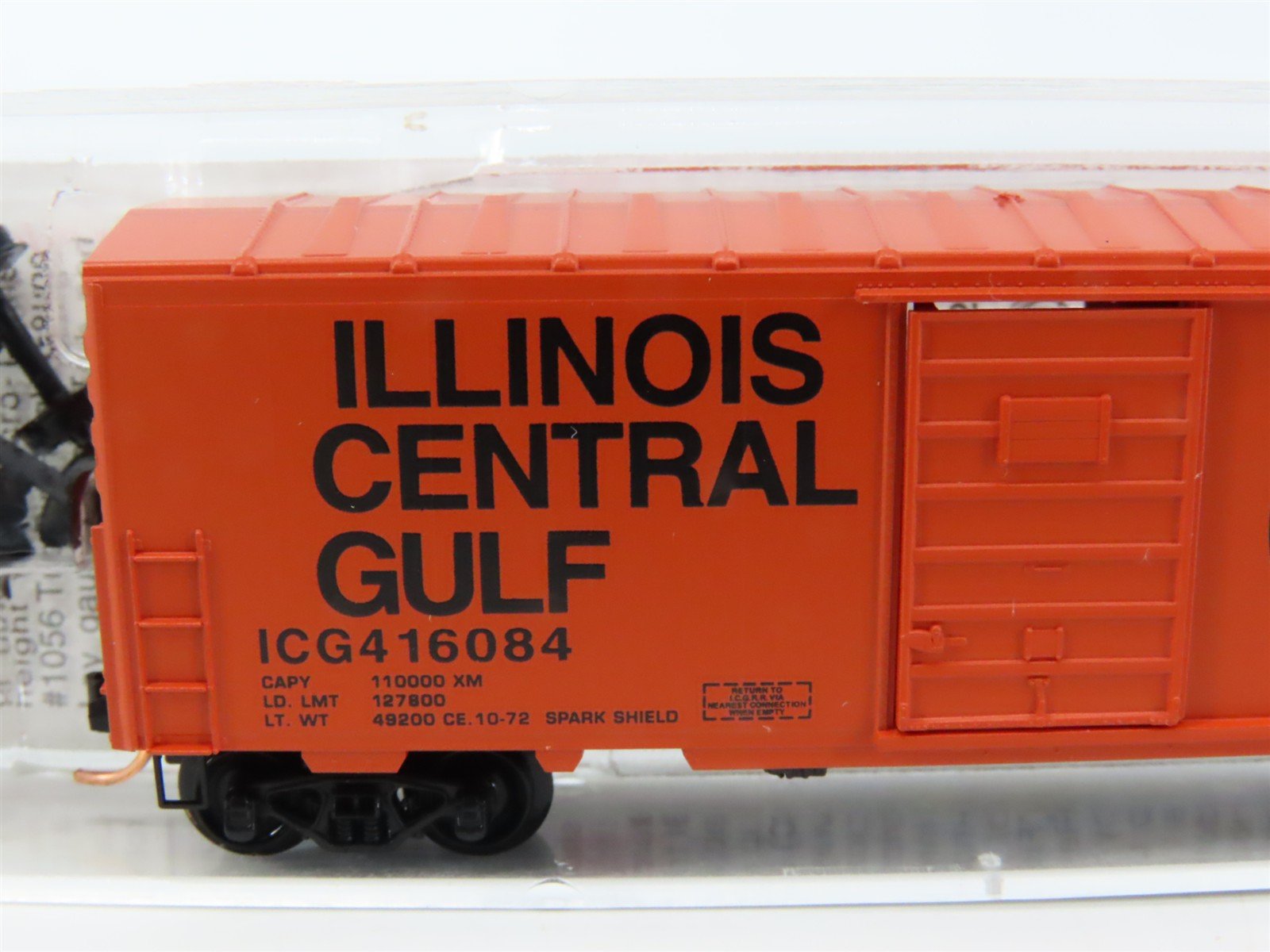 N Scale Micro-Trains MTL 24070 ICG Illinois Central Gulf 40' Boxcar #416084
