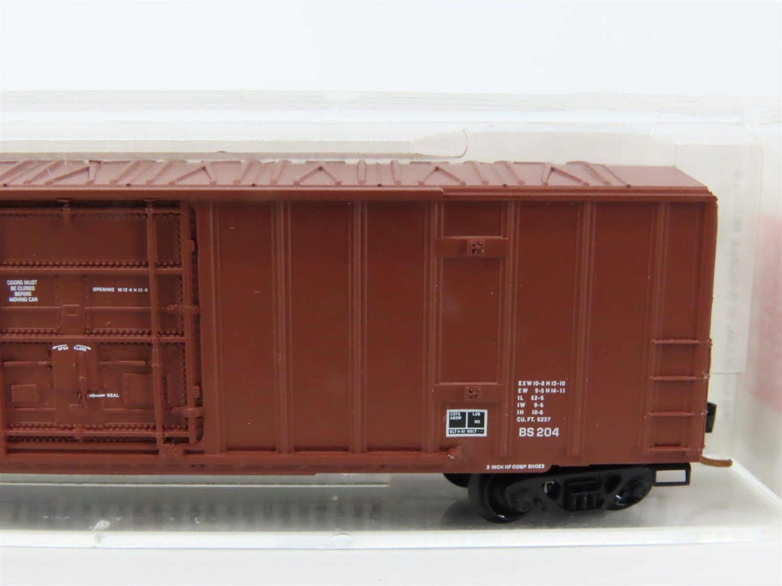 N Scale Micro-Trains MTL 27230 SOU Norfolk Southern 50' Standard Boxcar #584899