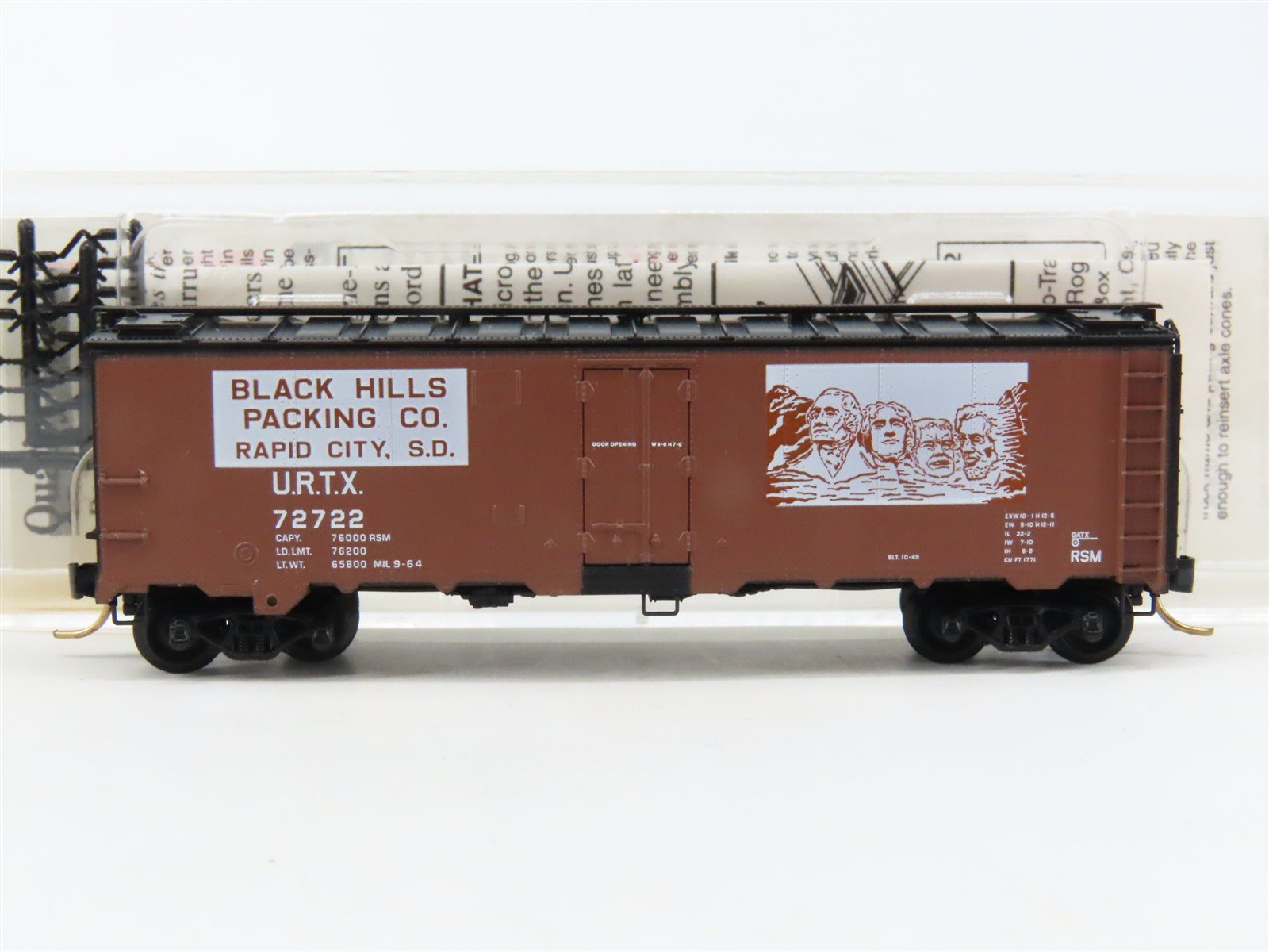 N Scale Micro-Trains MTL 59530 URTC Black Hills Packing 40' Ice Reefer #72722