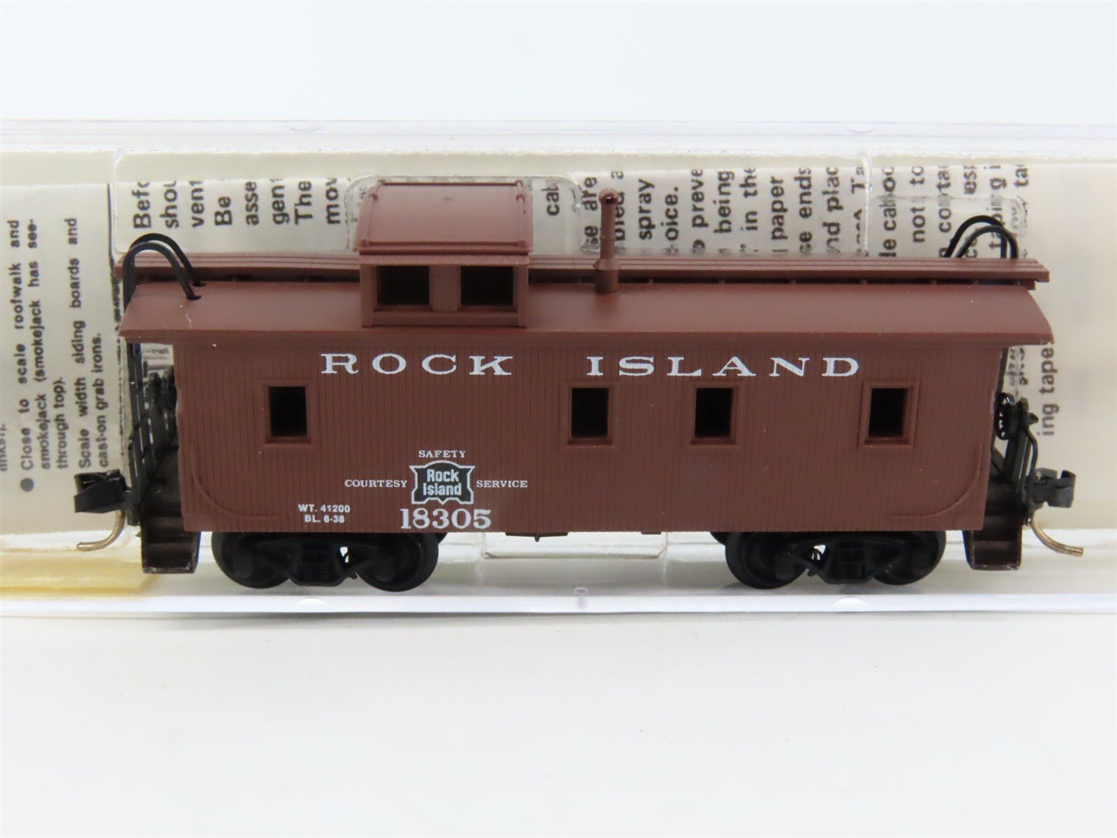 N Scale Micro-Trains MTL 61140 RI Rock Island 34' Wood Caboose #18305