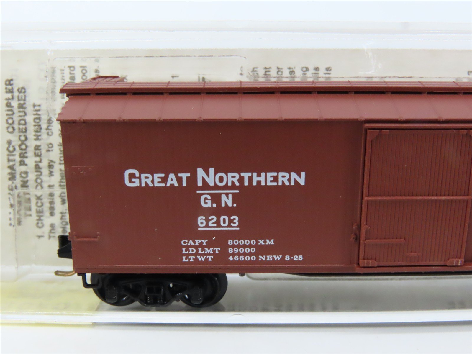 N Scale Micro-Trains/Kadee 42080 GN Great Northern 40' Boxcar #6203