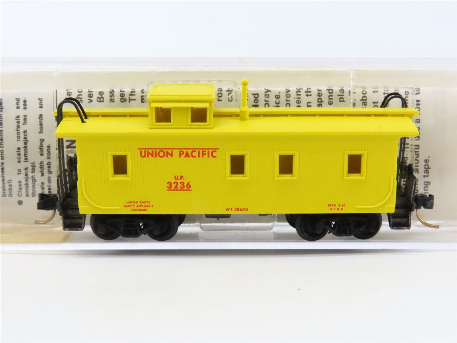 N Scale Micro-Trains MTL 50100 UP Union Pacific 34' Wood Caboose #3236