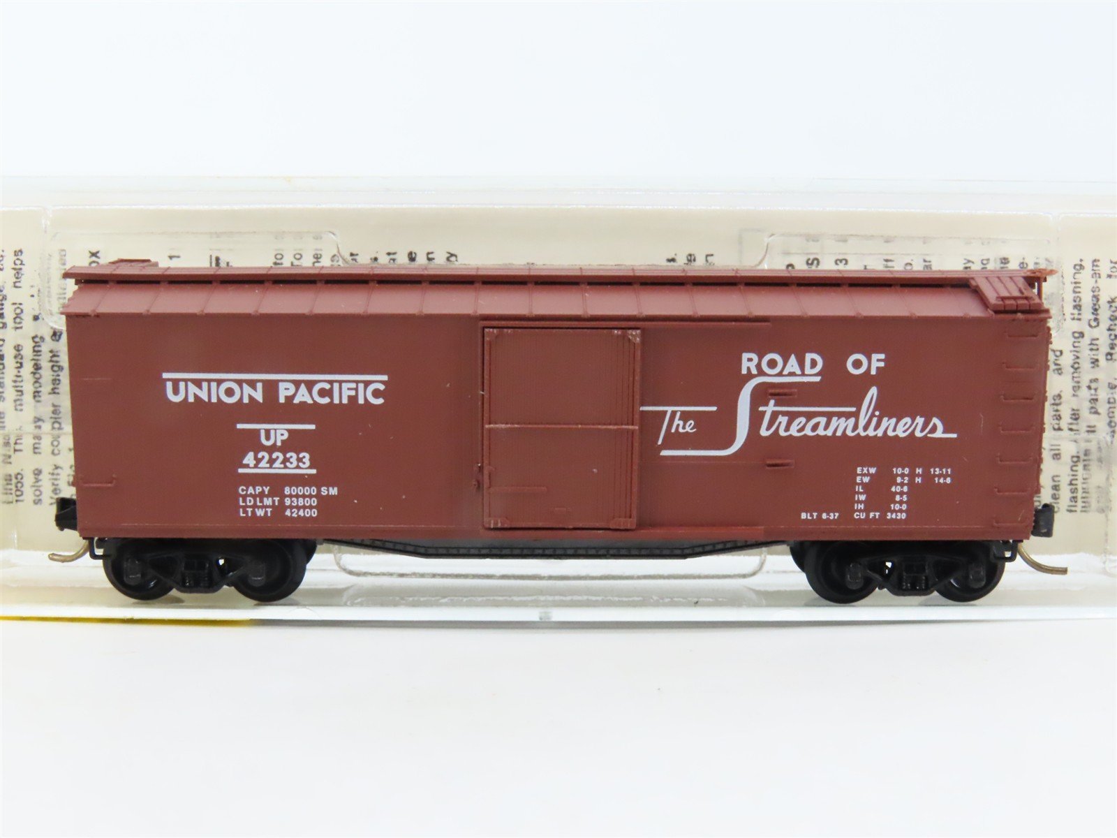 N Scale Micro-Trains MTL 39010 UP Union Pacific 40' Wood Boxcar #42233