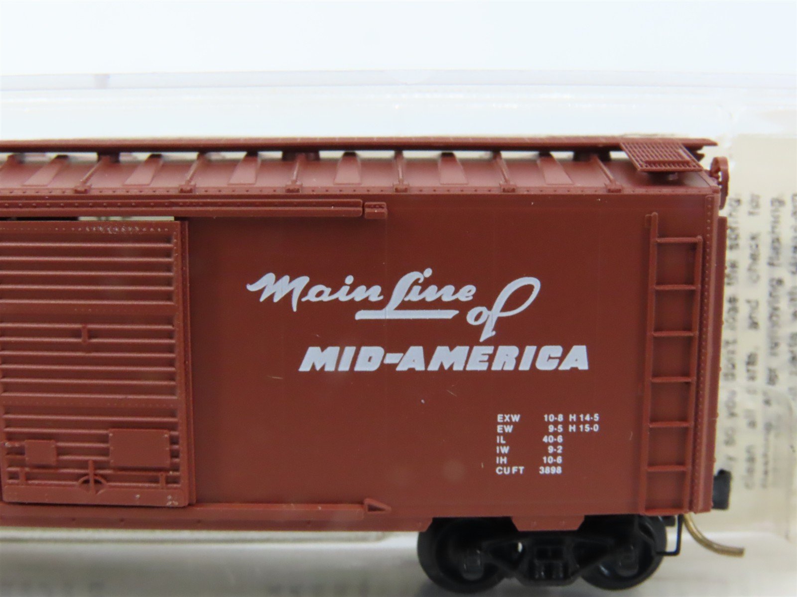 N Scale Micro-Trains MTL 20056 IC Illinois Central 40' Standard Boxcar #22377