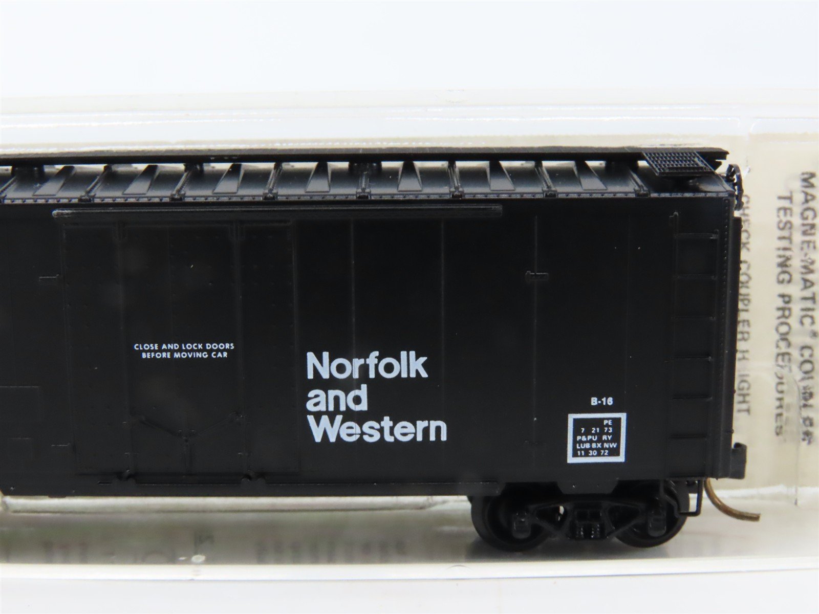 N Scale Micro-Trains/Kadee 21150 N&W Norfolk & Western 40' Boxcar #47500