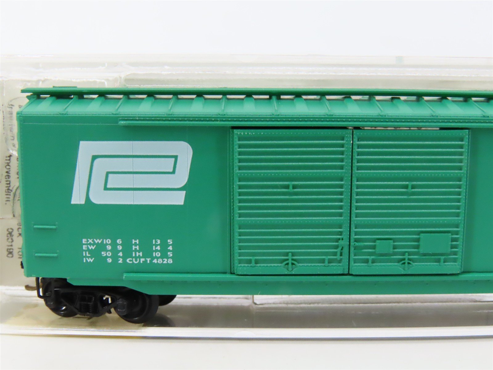 N Scale Micro-Trains MTL 34020 PC Penn Central 50' Standard Boxcar #174707