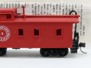 N Scale Micro-Trains MTL 50120 Petaluma & Santa Rosa 34' Wood Caboose