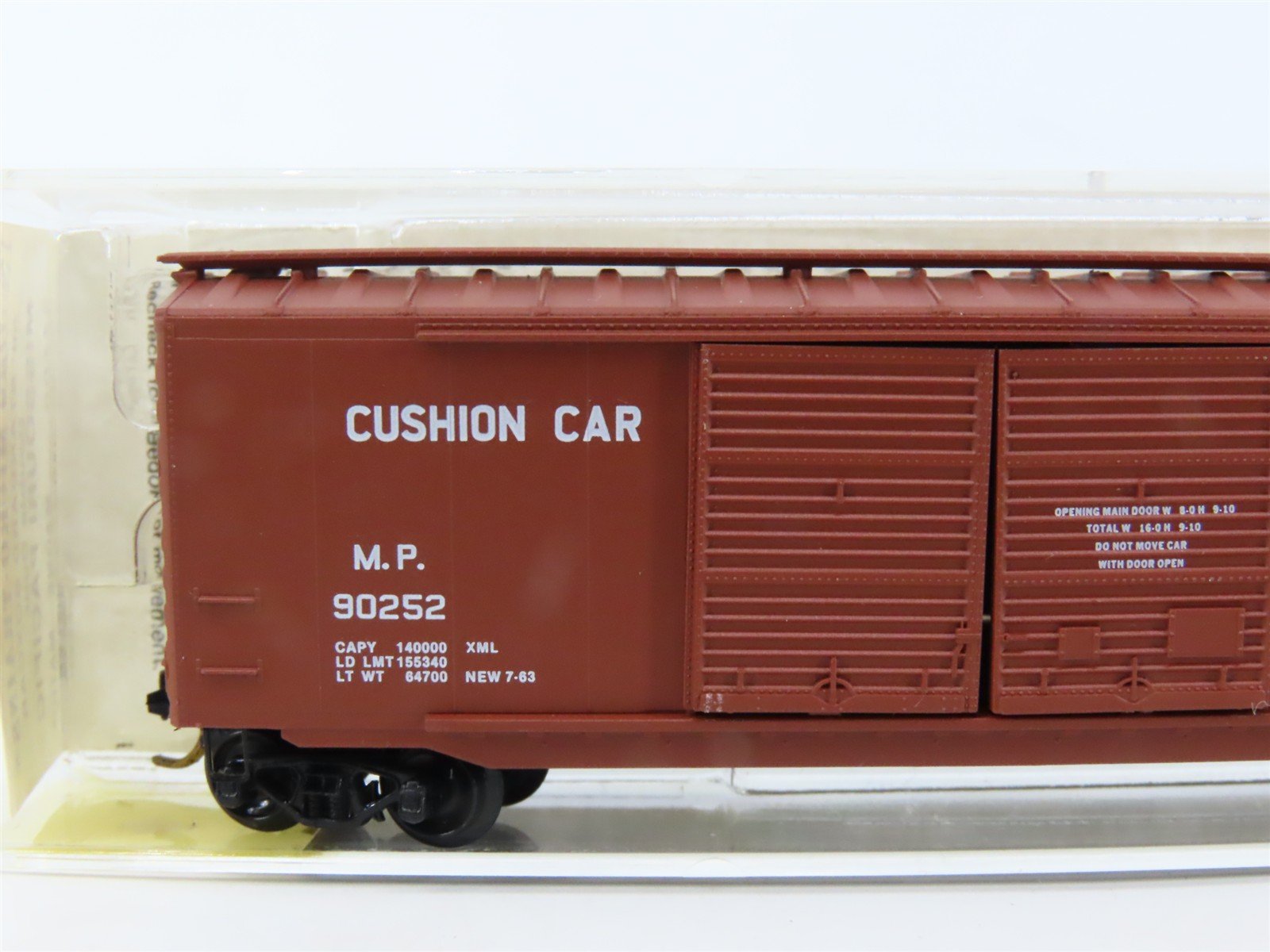 N Scale Micro-Trains/Kadee 34190 MP Missouri Pacific 40' Boxcar #90252