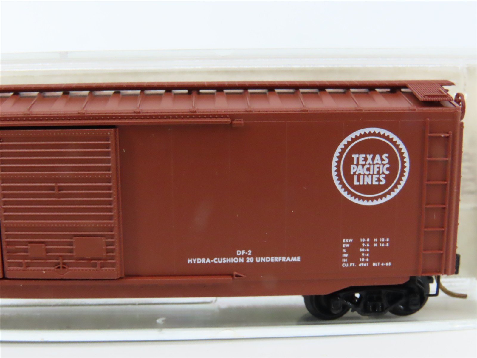 N Scale Micro-Trains/Kadee 34190 TP Texas Pacific 40' Boxcar #90252