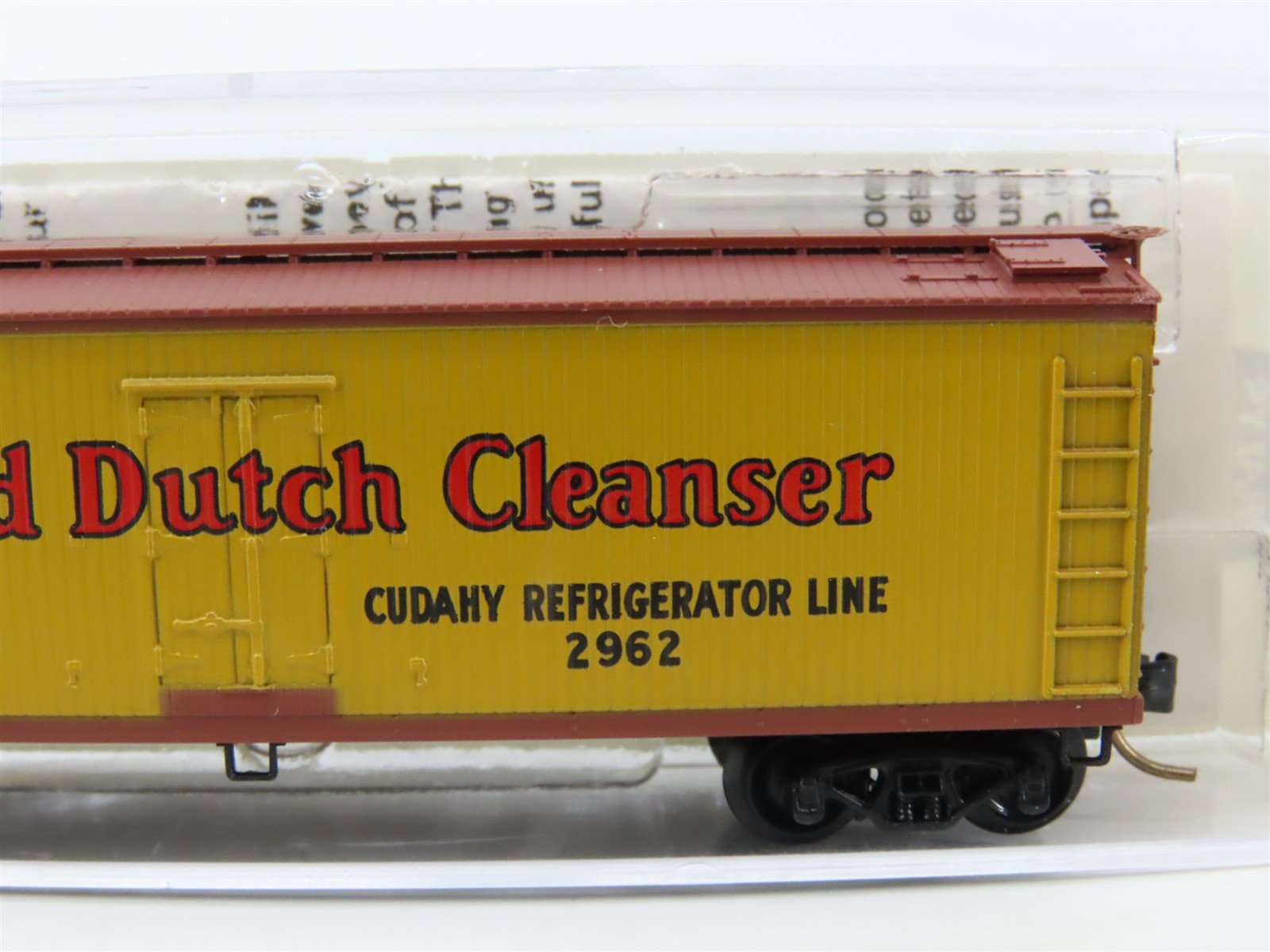 N Scale Micro-Trains MTL 49010 Cudahy/Old Dutch 40' Wood Reefer #2962
